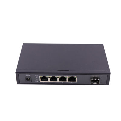 IEEE802.3x Unmanaged Fiber Optic Ethernet Switch With 4 RJ45 10/100Mbps