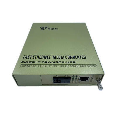 Le C.A. optique à un noyau du convertisseur 1310/1550nm 220V de médias d'Ethernet de fibre a entré