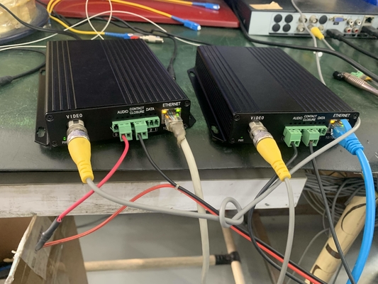 Données RS232 de Bidi/convertisseur de RS422 10/100M Ethernet Over Fiber