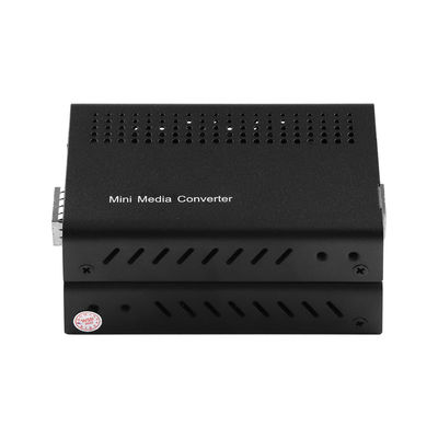 Mini convertisseur multimédia 10G non géré SFP + Fibre optique à 10GB basé sur T rack monté CE