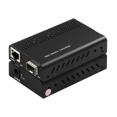 Mini convertisseur multimédia 10G non géré SFP + Fibre optique à 10GB basé sur T rack monté CE