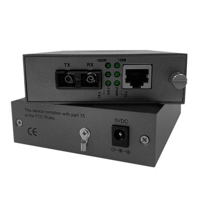 le support de 30W POE a monté le port optique de Sc de duplex de convertisseur de médias d'Ethernet de fibre